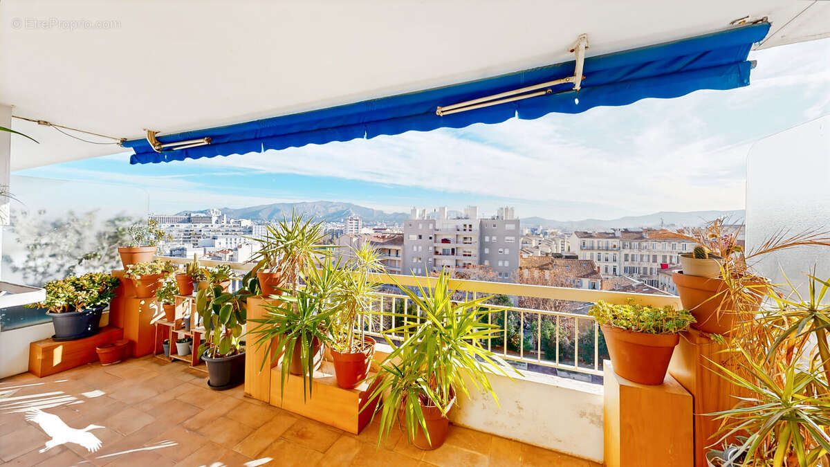 Appartement à MARSEILLE-5E
