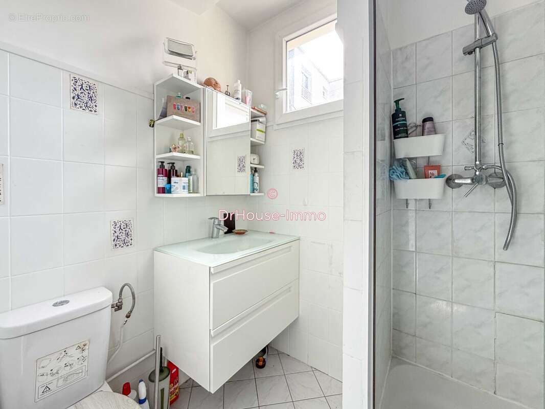 Appartement à LEVALLOIS-PERRET