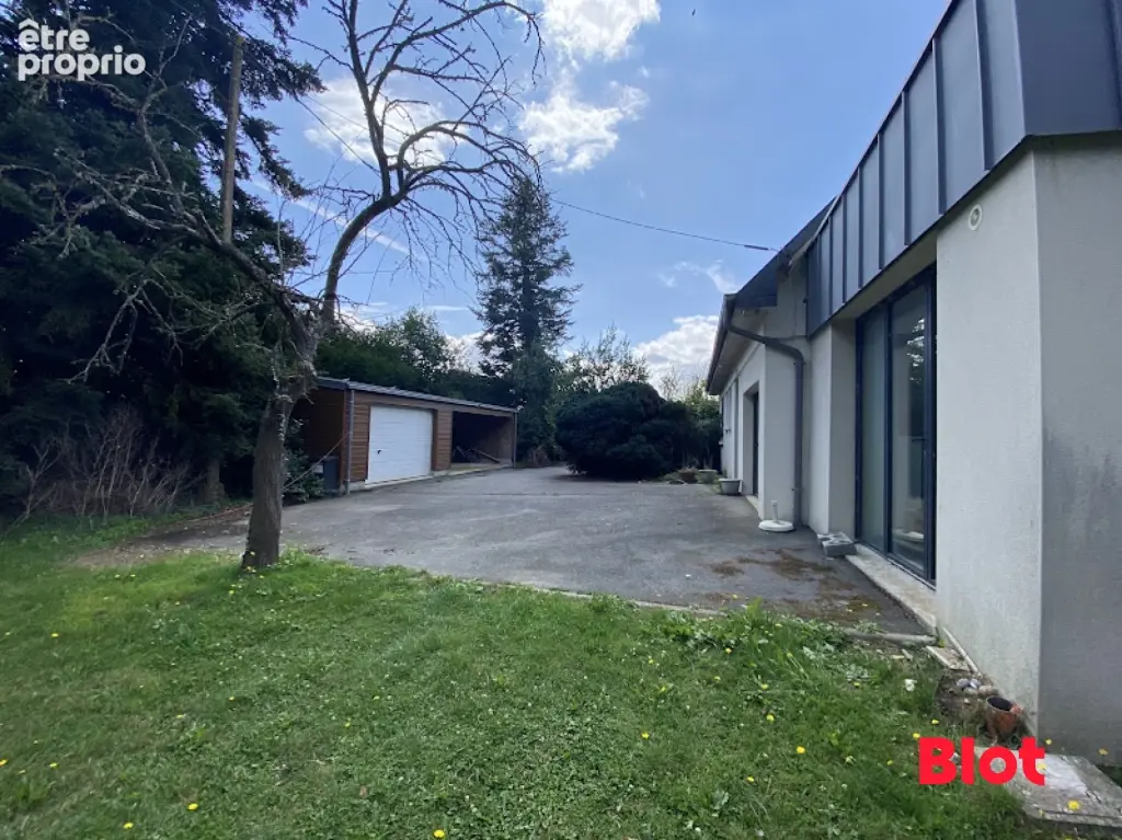 Maison 8 pièces 136 m² à vendre à Chateaugiron (35410) - photo 3