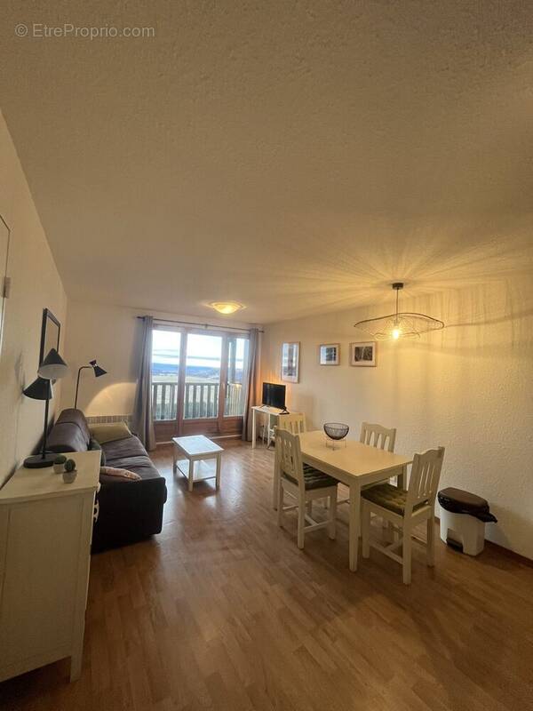 Appartement à BESSE-ET-SAINT-ANASTAISE