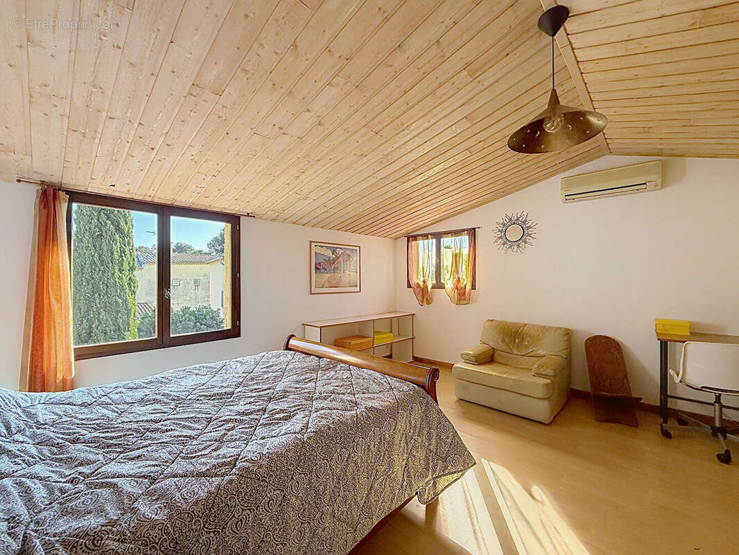 Maison à VILLENEUVE-LES-AVIGNON