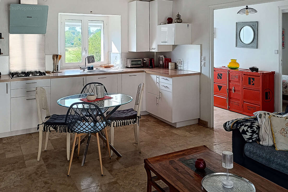 Propriété de trois maisons au calme - photo 4
