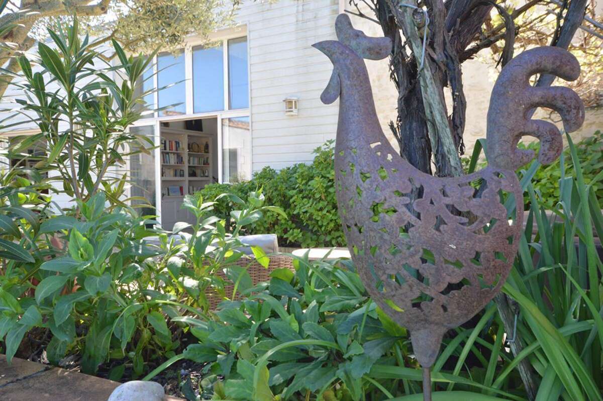 Belle grande maison avec dépendances 17 LA ROCHELLE MARSILLY - photo 4