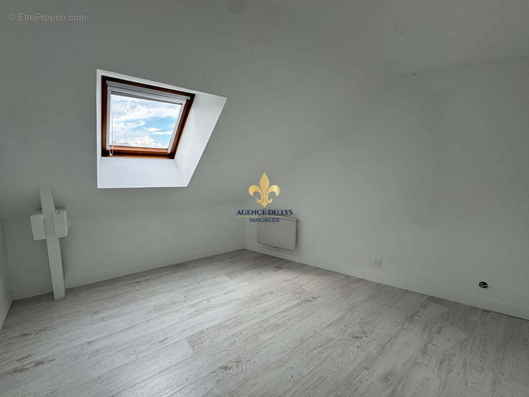 Appartement à LAMORLAYE