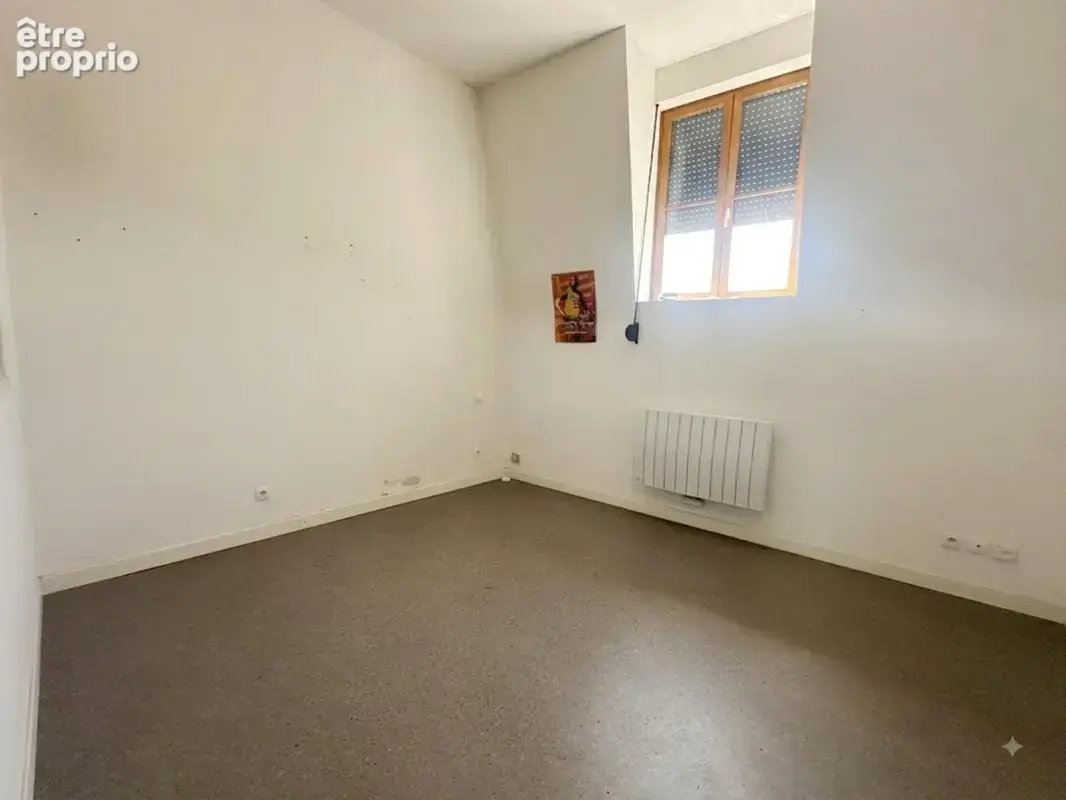 Ensemble immobilier 2 appartements+local commercial - photo 10