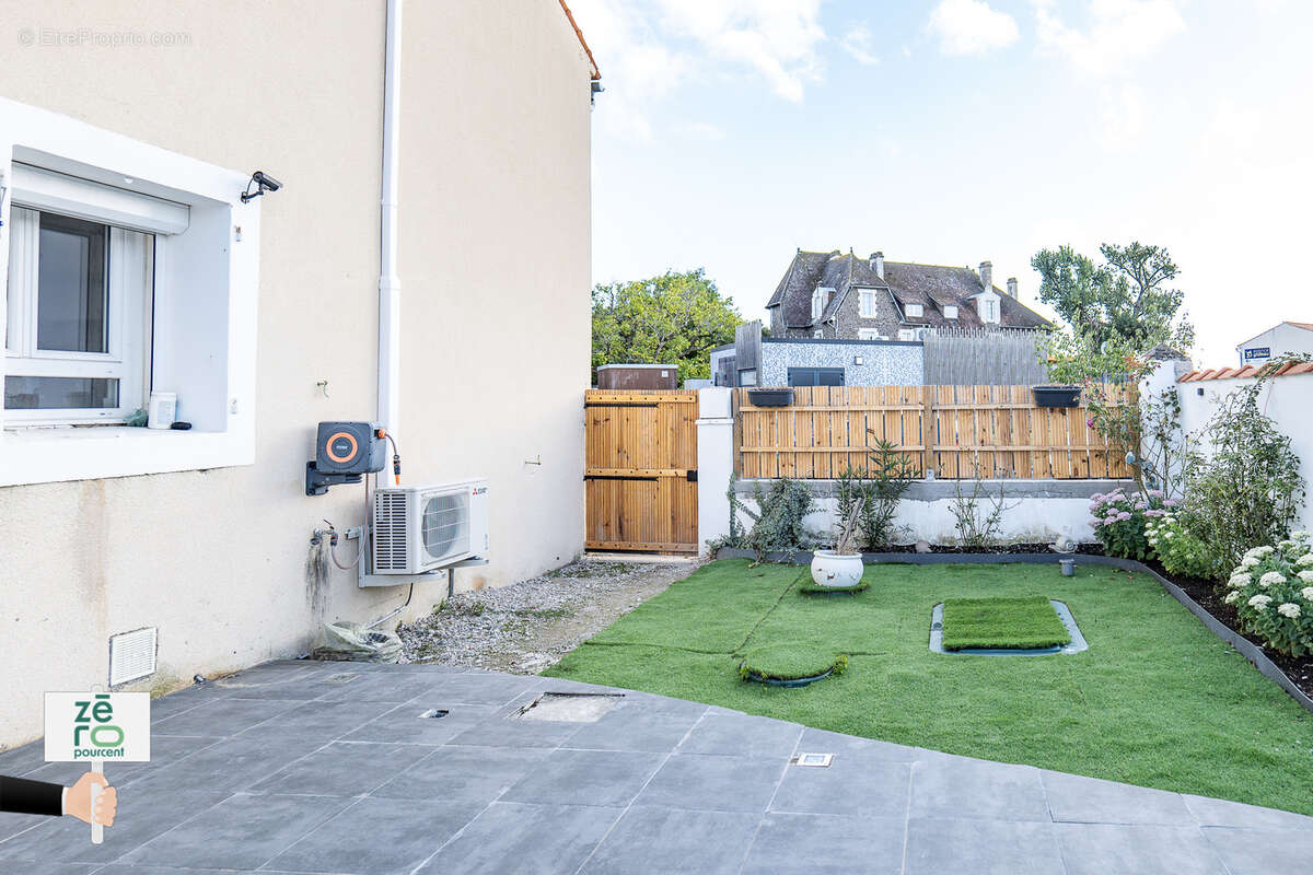 Maison à SAINT-CYR-EN-TALMONDAIS