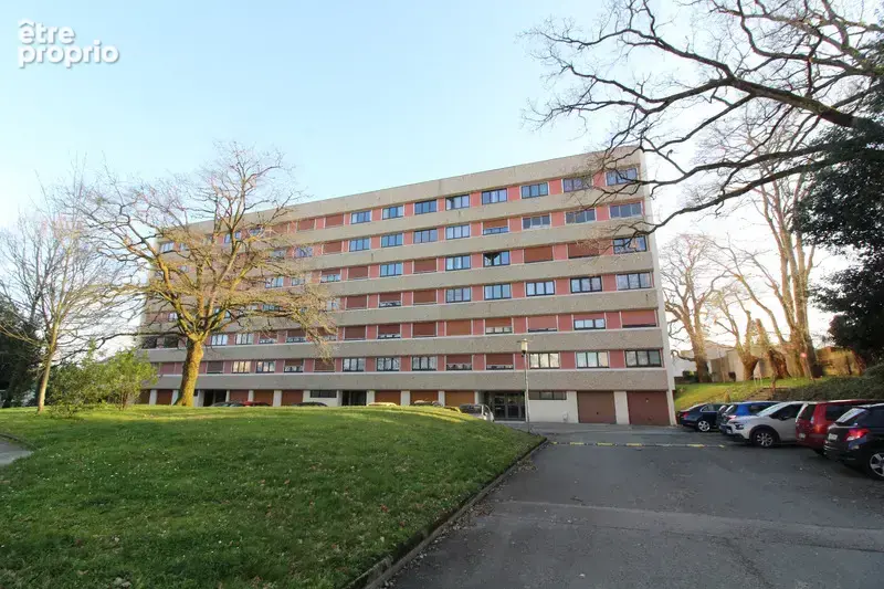 Appartement avec ASCENCEUR à vendre avec 3 CHAMBRES et 5 pièces LA ROCHE SUR YON (85) - photo 38