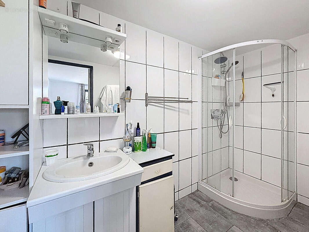 Ensemble immobilier - entièrement rénovée - photo 6