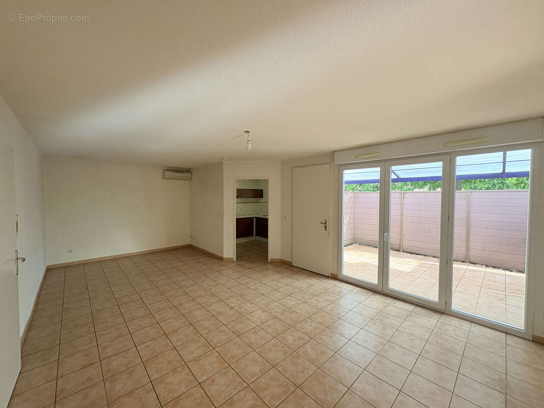 Maison à LA CALMETTE