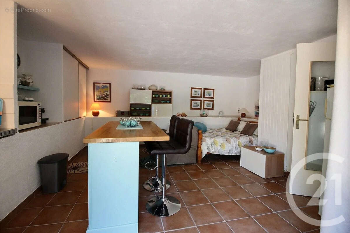 Maison à VALBONNE