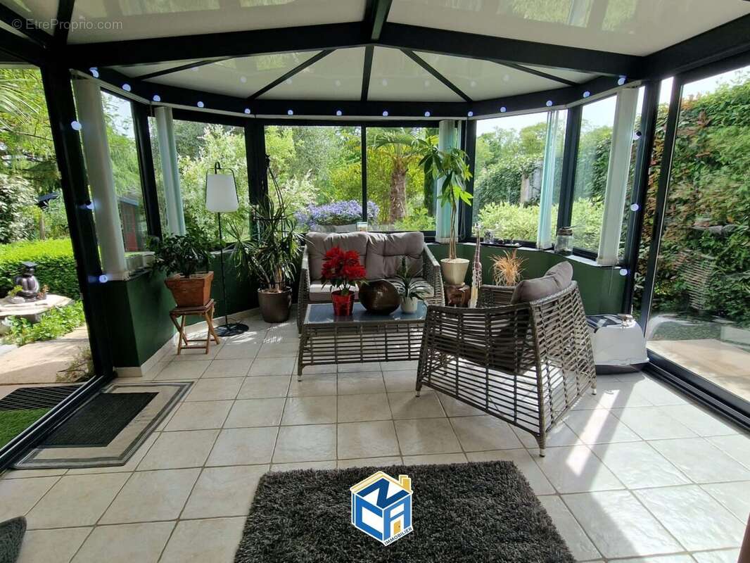 Maison à CINQ-MARS-LA-PILE