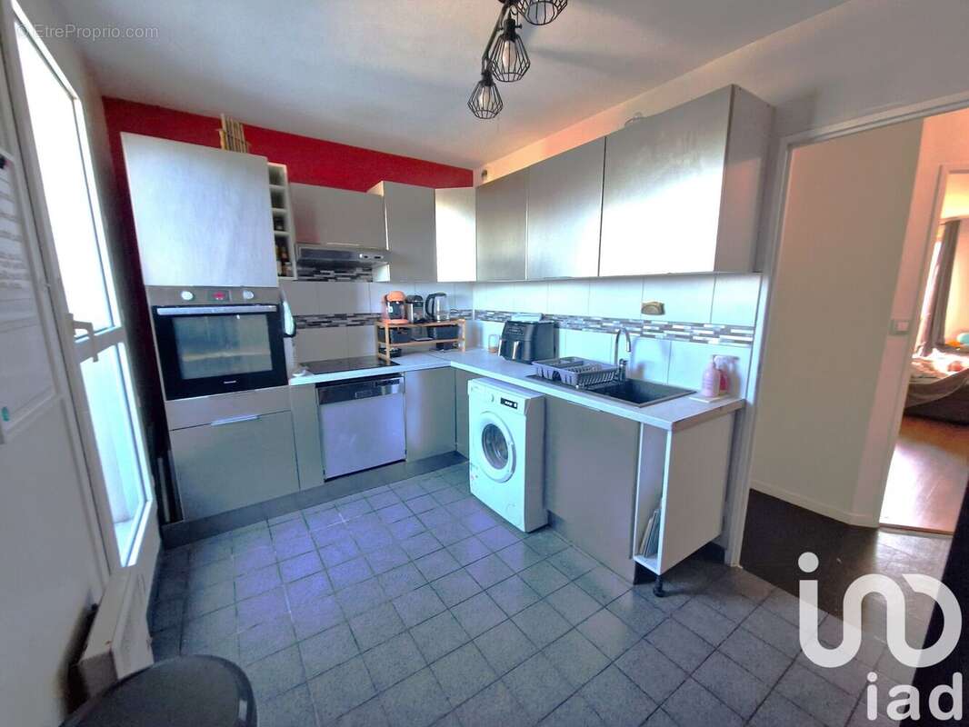 Photo 2 - Appartement à MOISSY-CRAMAYEL