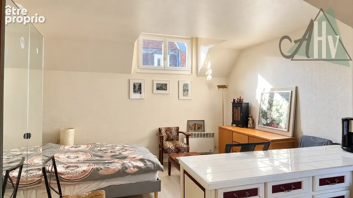 Immeuble à usage mixte - un commerce et un appartement en duplex - photo 5