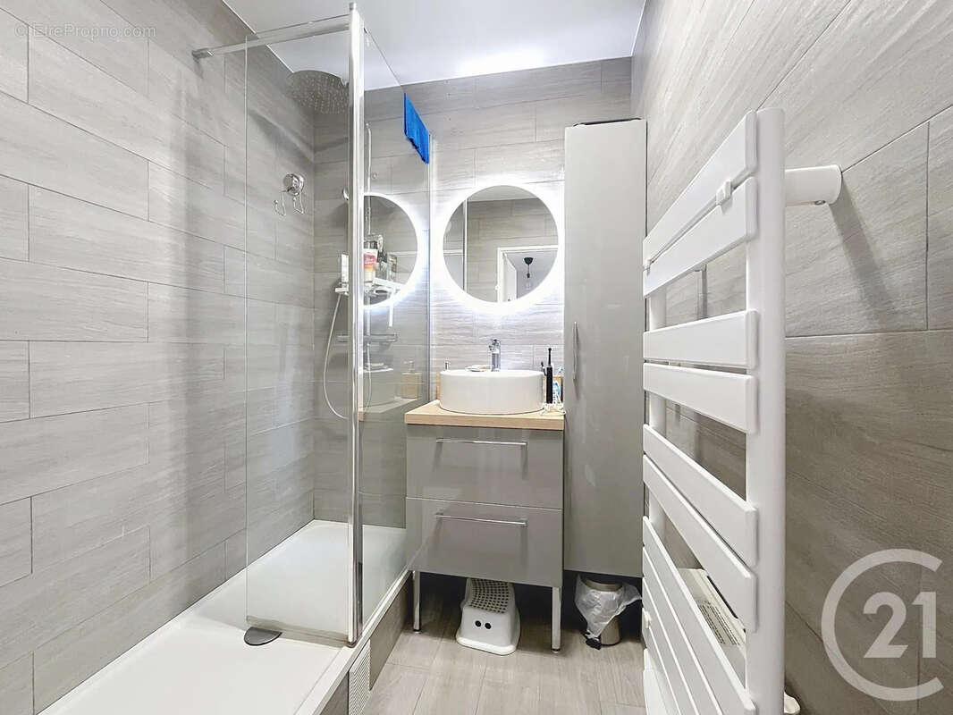 Appartement à MOISSY-CRAMAYEL