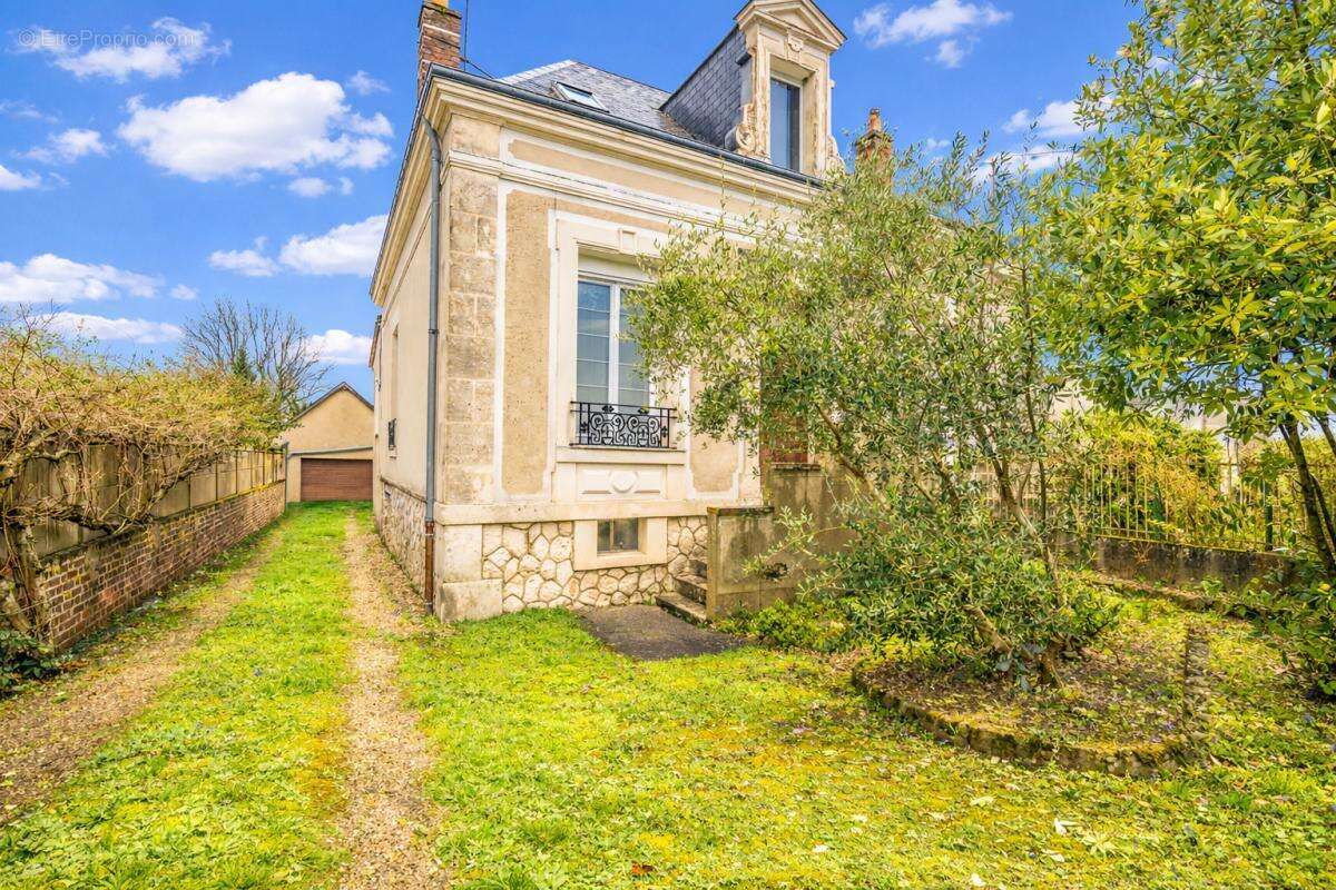 Lieux uniques ® x propriétés privées propose maison de 1930  de 134 m² hyper-centre de vendôme - photo 2