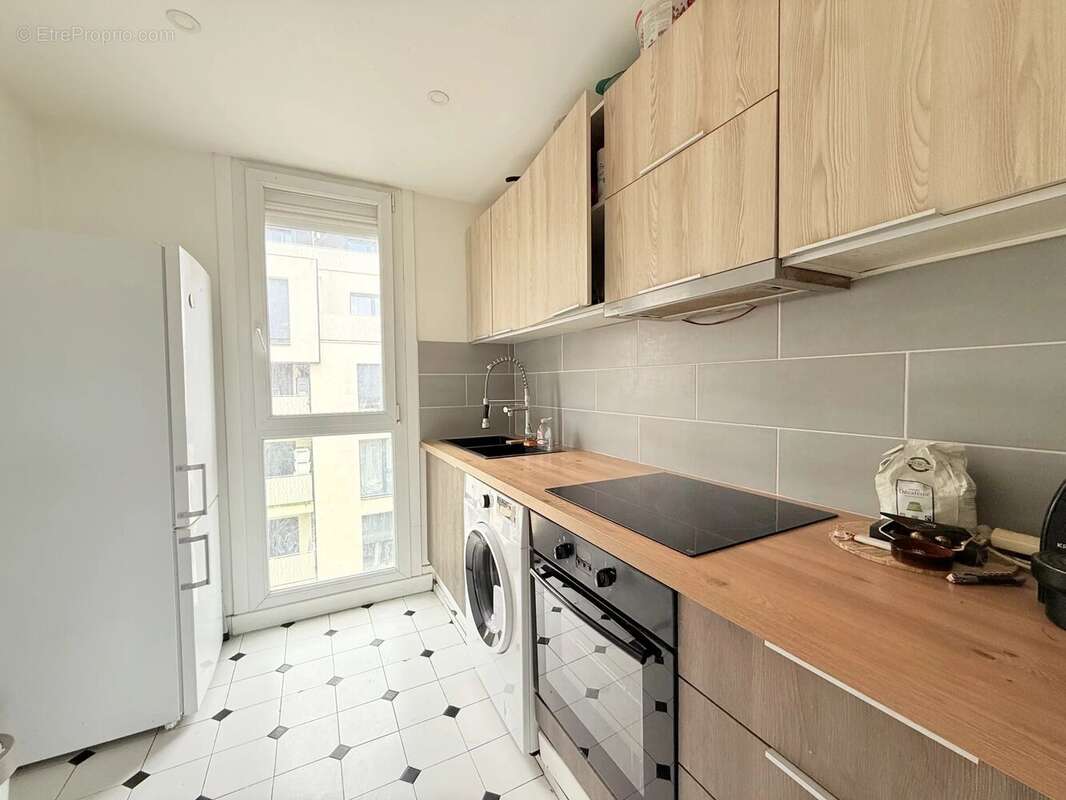 Appartement à AUBERVILLIERS