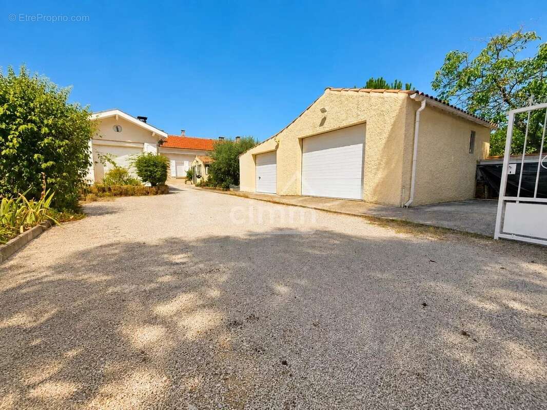 Maison à CHATEAU-ARNOUX-SAINT-AUBAN