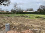 Terrain à SAINT-JULIEN-DES-LANDES