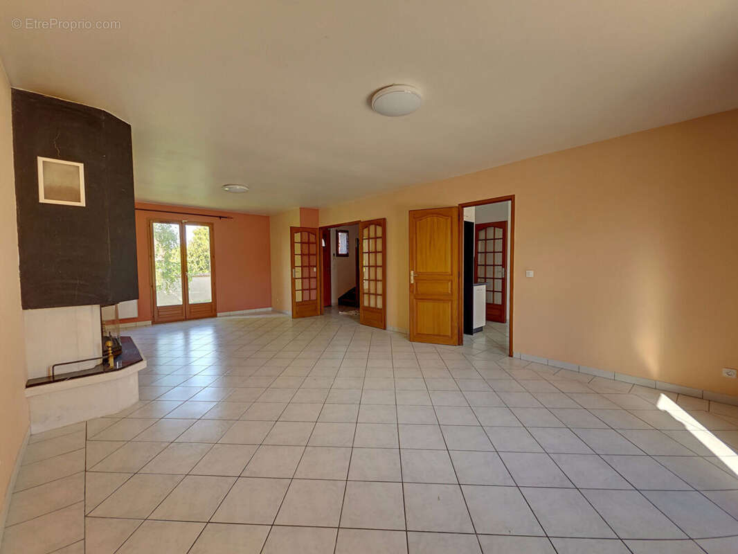Maison familiale 10 mn gare  epernon 5 chambres - photo 4