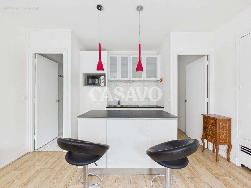 Appartement à PARIS-16E