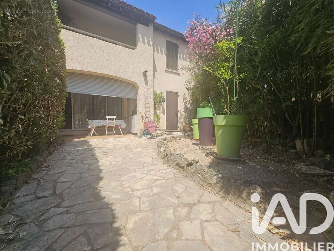 Photo 2 - Appartement à COGOLIN