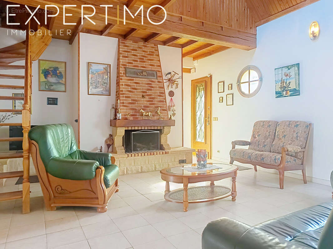 Maison avec garage et terrasse de plus de 30 m - photo 2