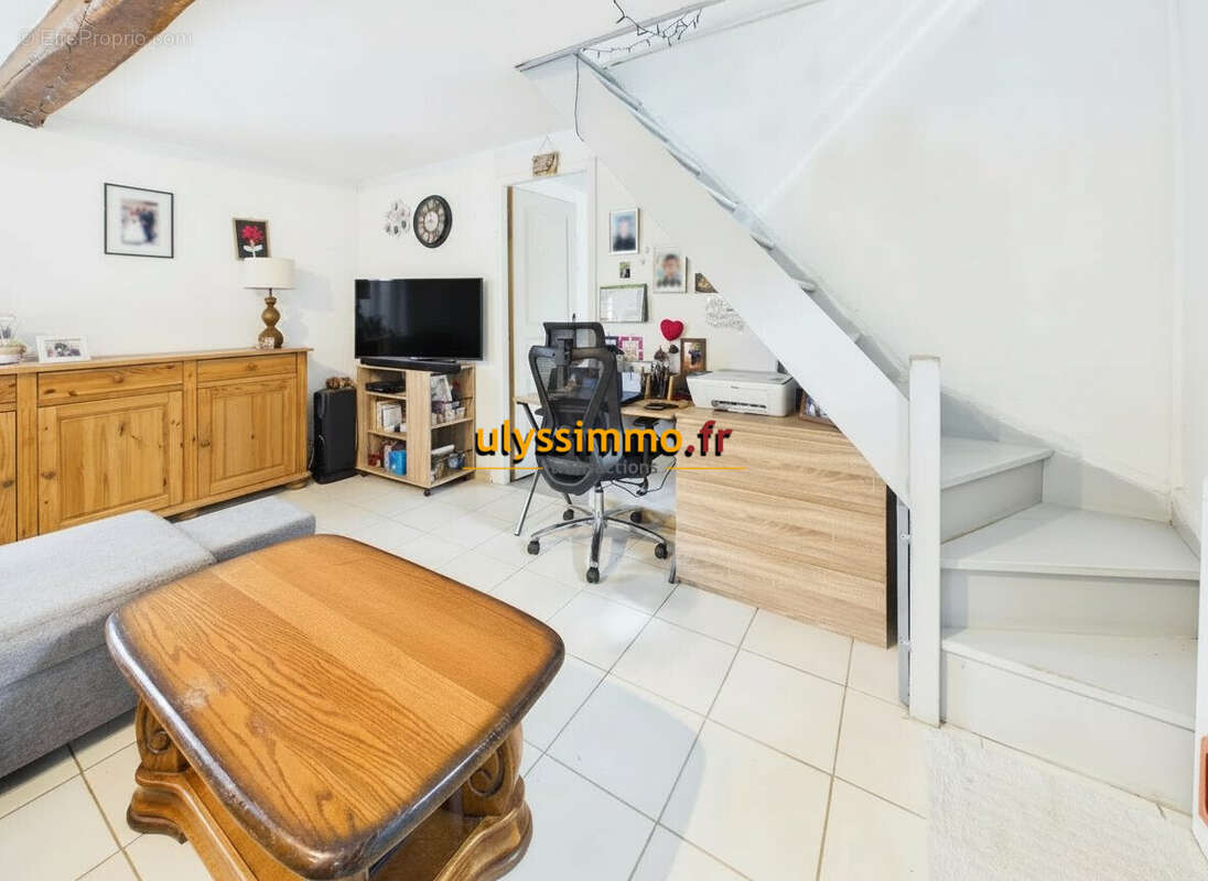Maison à LE MESNIL-SAINT-FIRMIN