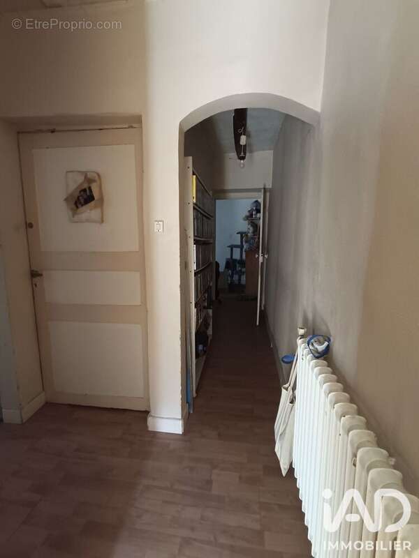 Maison 100 m² à Doue-La-Fontaine  - photo 8