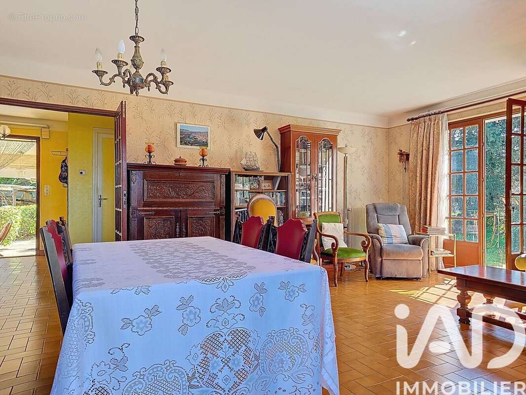 Photo 3 - Maison à GENERAC
