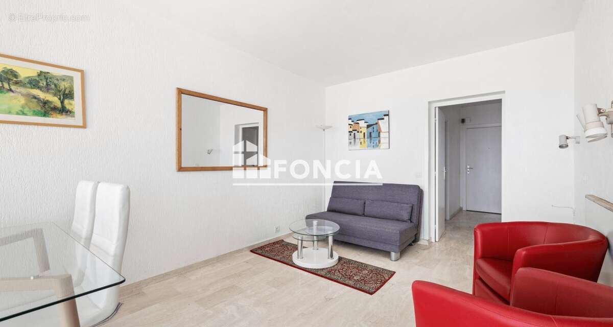 Appartement à VILLENEUVE-LOUBET