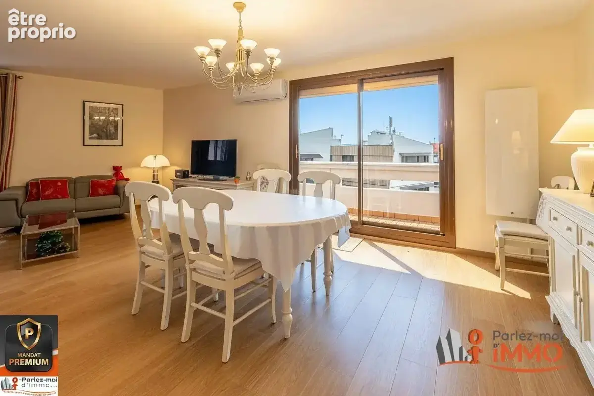 Centre roanne ! t4 + balcon + ascenseur + parking s/s + cave - photo 3