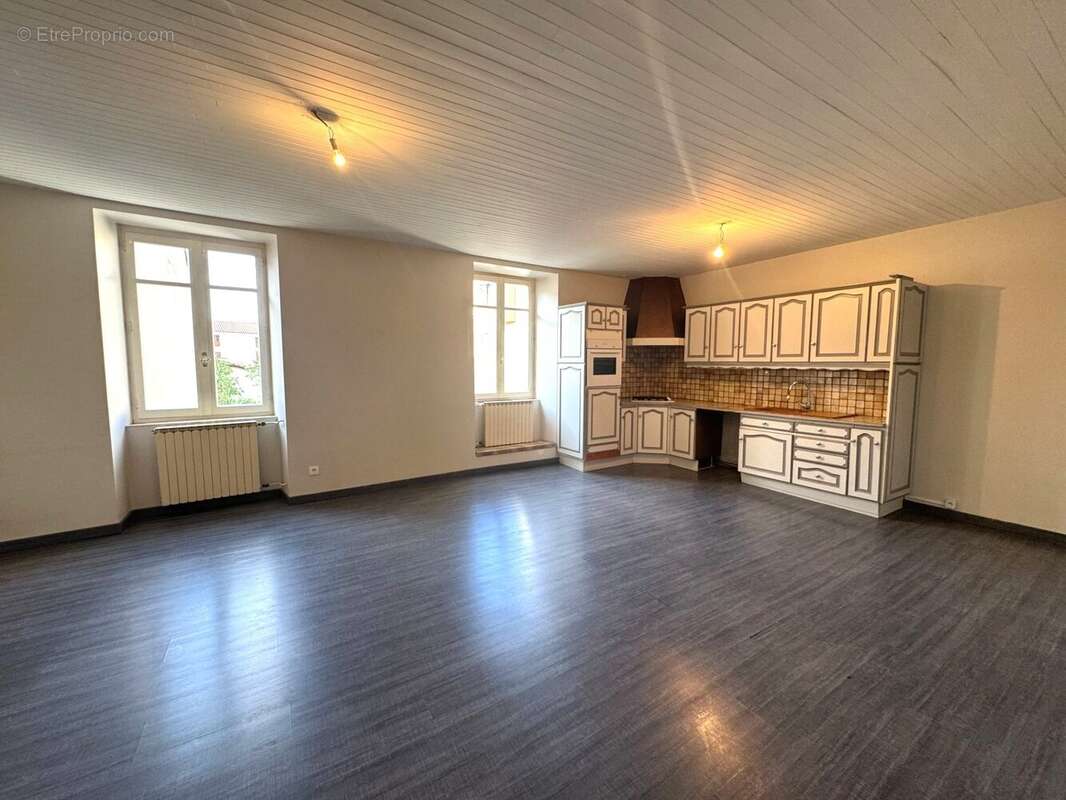 Maison 110 m² à Bourg-De-Peage  - photo 2