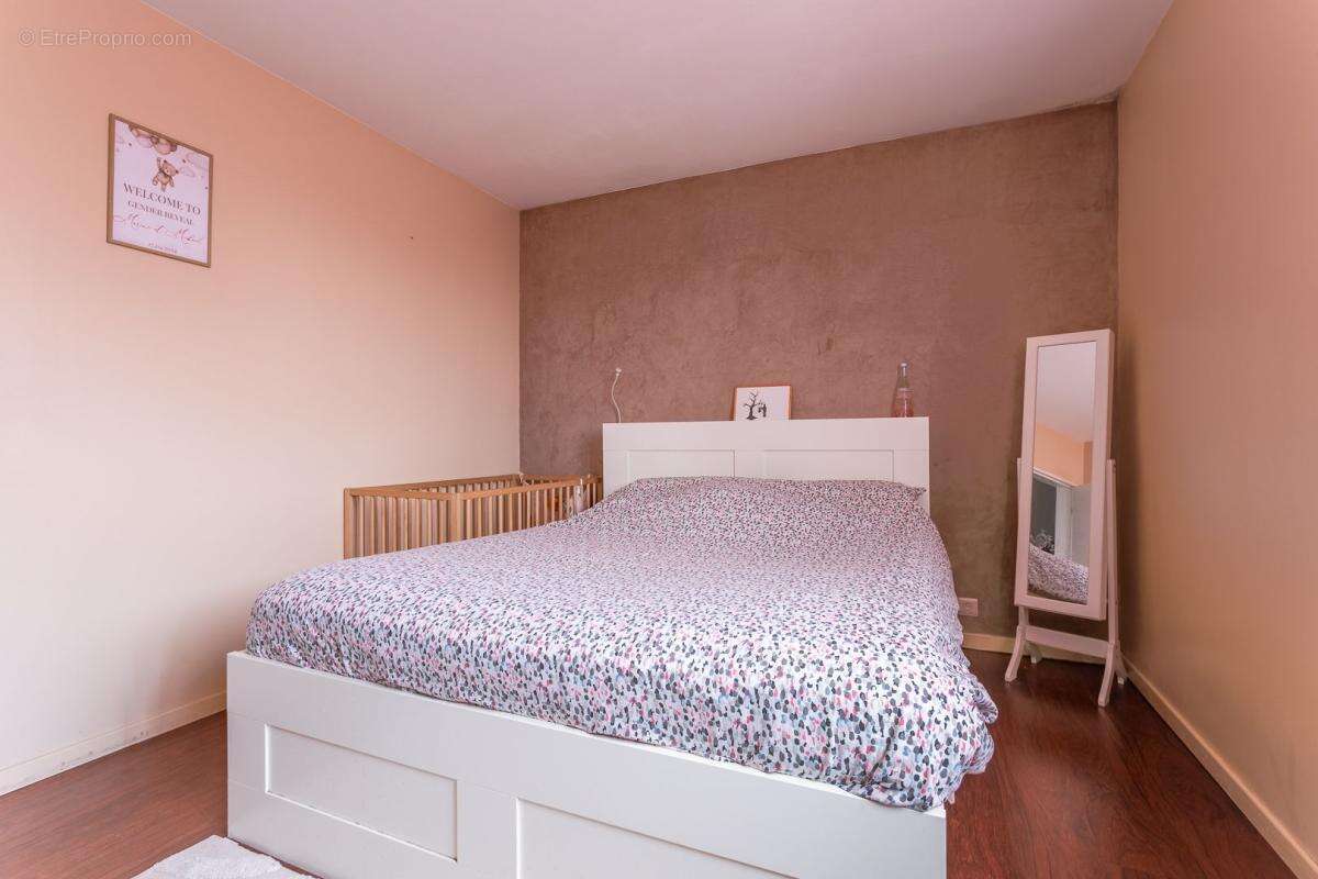 Appartement à CROSNE