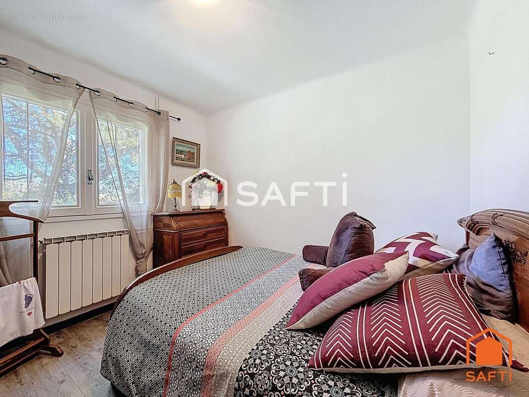 Photo 9 - Maison à REGUSSE