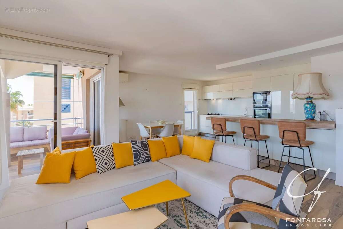 Appartement à FREJUS