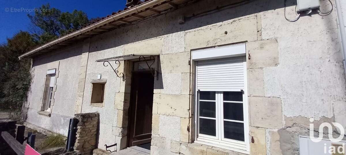 Photo 2 - Maison à CHERVES-RICHEMONT