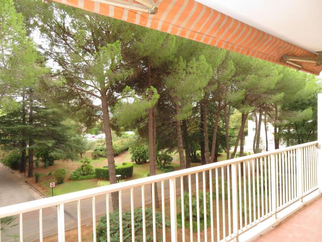   - Appartement à DRAGUIGNAN