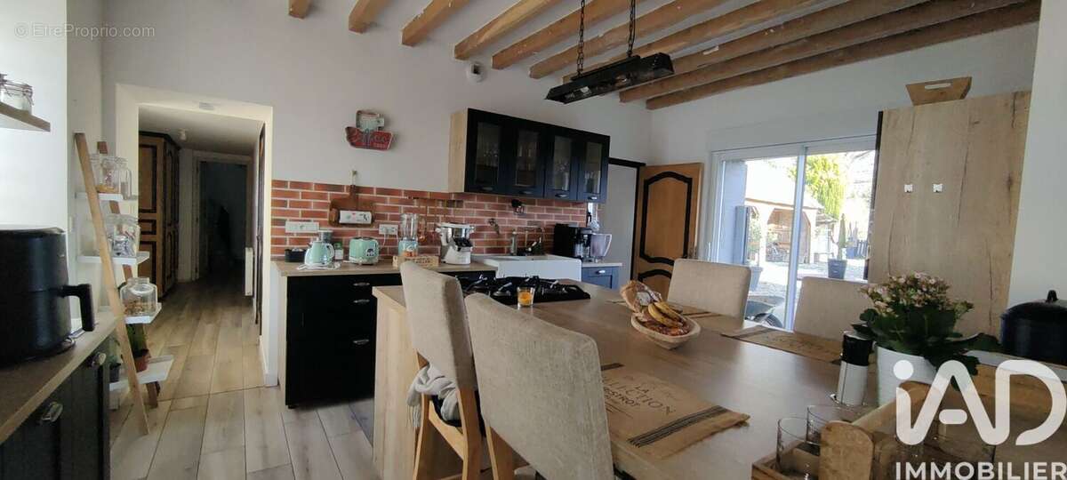 Photo 5 - Maison à NEUFCHATEL-EN-SAOSNOIS