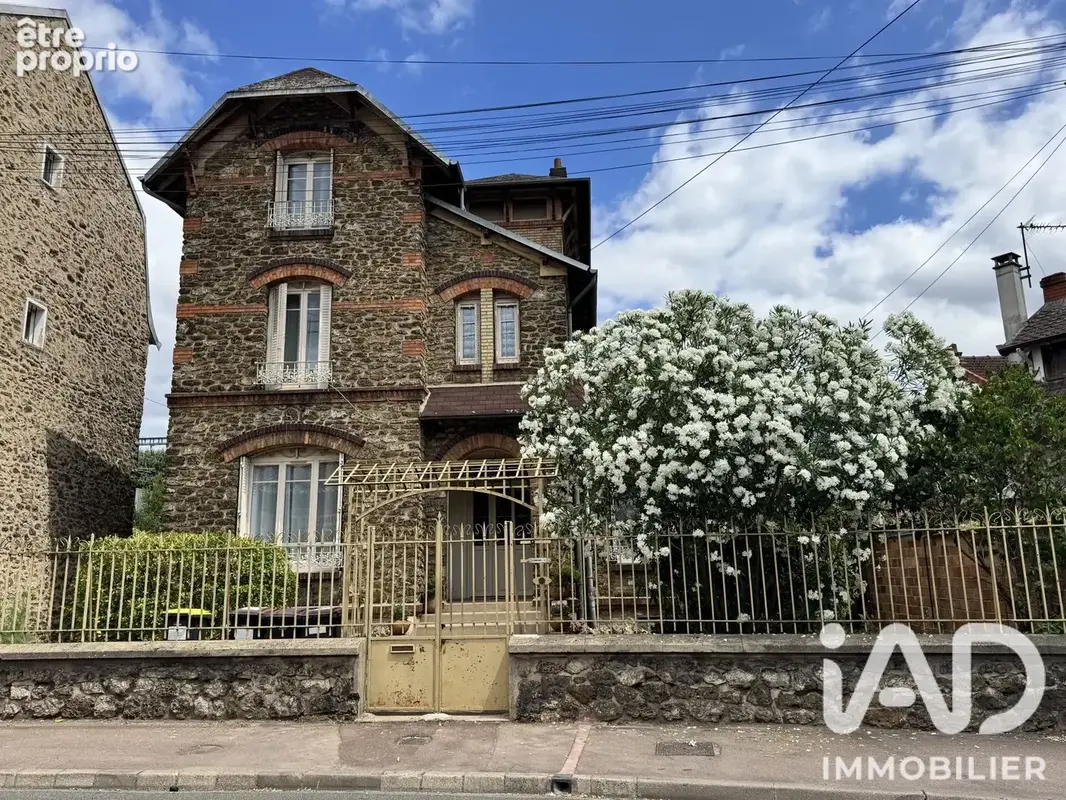 Photo 1 - Maison à SAVIGNY-SUR-ORGE