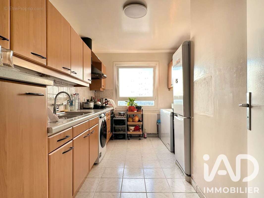 Appartement 78 m² à Paris-18e  - photo 7