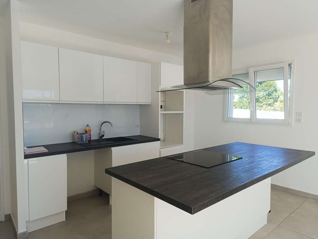 Ensemble immobilier comprenant deux maisons récentes  - 210m2 habitables - 6 chambres - photo 10