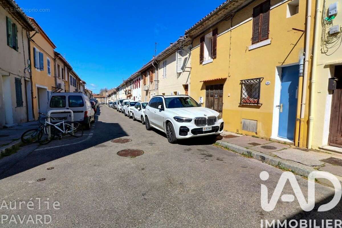 Photo 8 - Appartement à MARSEILLE-9E