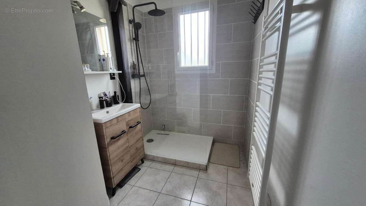 Maison à LA SUZE-SUR-SARTHE