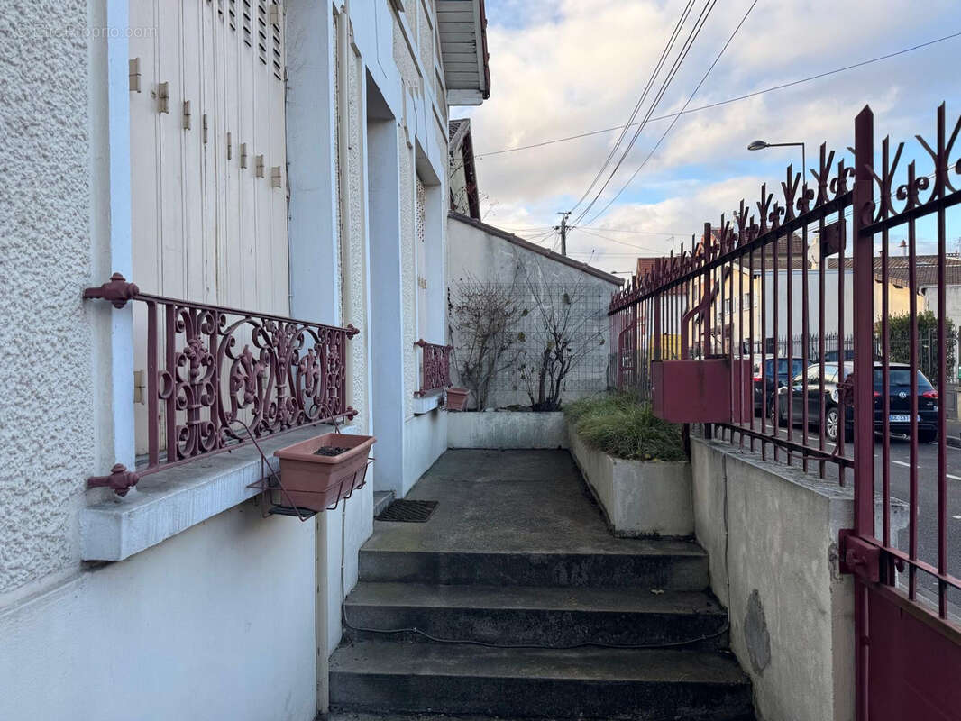 Maison à STAINS