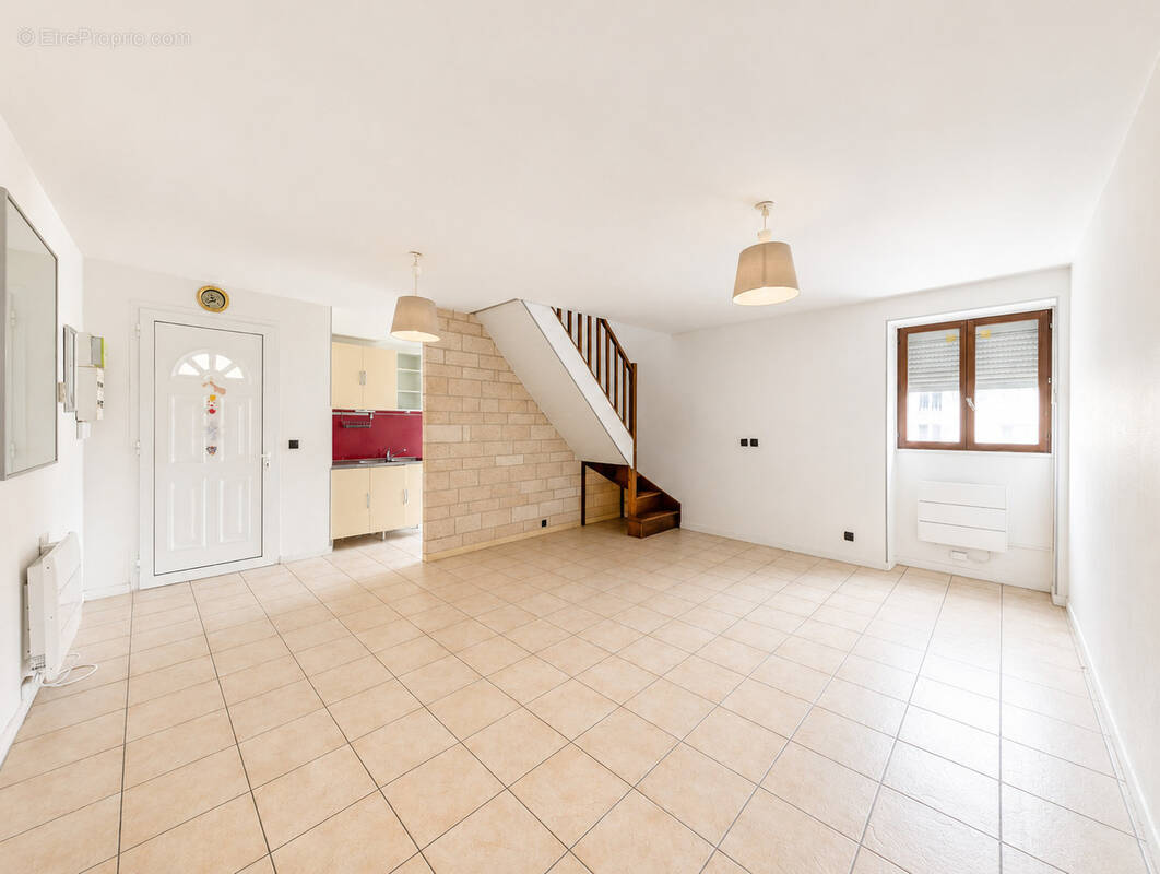 Appartement à LIEUSAINT
