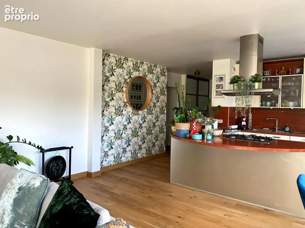 Appartement à  vendre  Reims 5 pièce(s) 124 m2  / 4 chambres  /1 box fermé et 1 stationnement en sous sol - photo 2