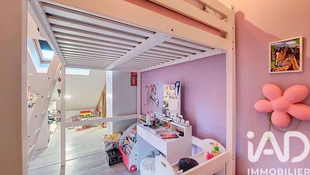 Maison 196 m² à Sepmeries  - photo 8