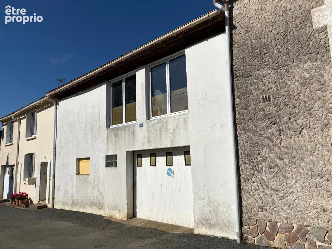 Mareuil sur lay dissais 85320 calme absolu avec tout a pied maison a rafraichir avec garage a prix fou - photo 3