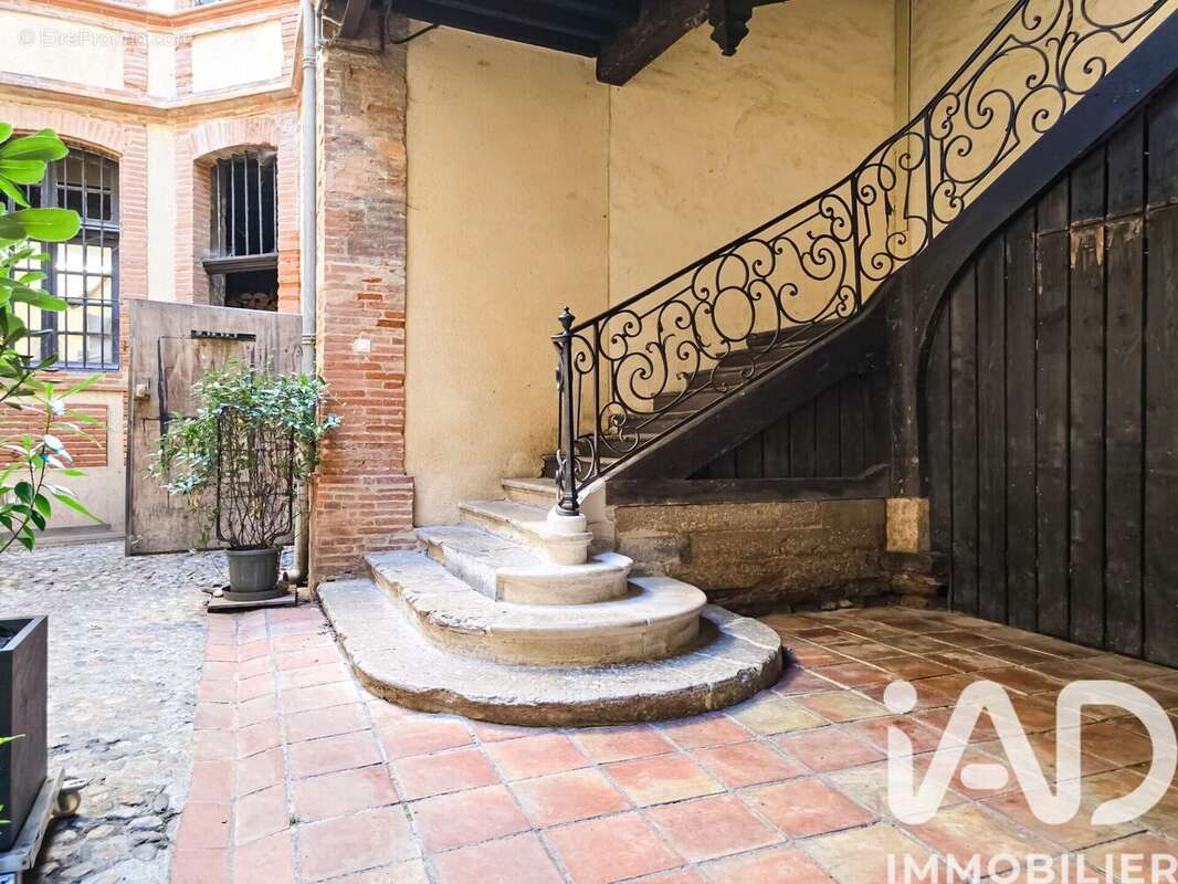 Appartement 209 m² à Montauban  - photo 2
