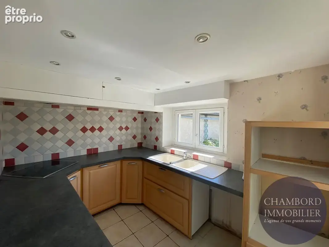 Maison familiale 7 pièces à vendre à Cellettes - 262 000 - photo 6